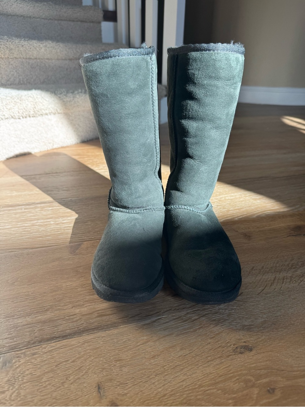 Authentic UGG Classic Tall Suede Boots - Charcoal Grey / Black - Size 6